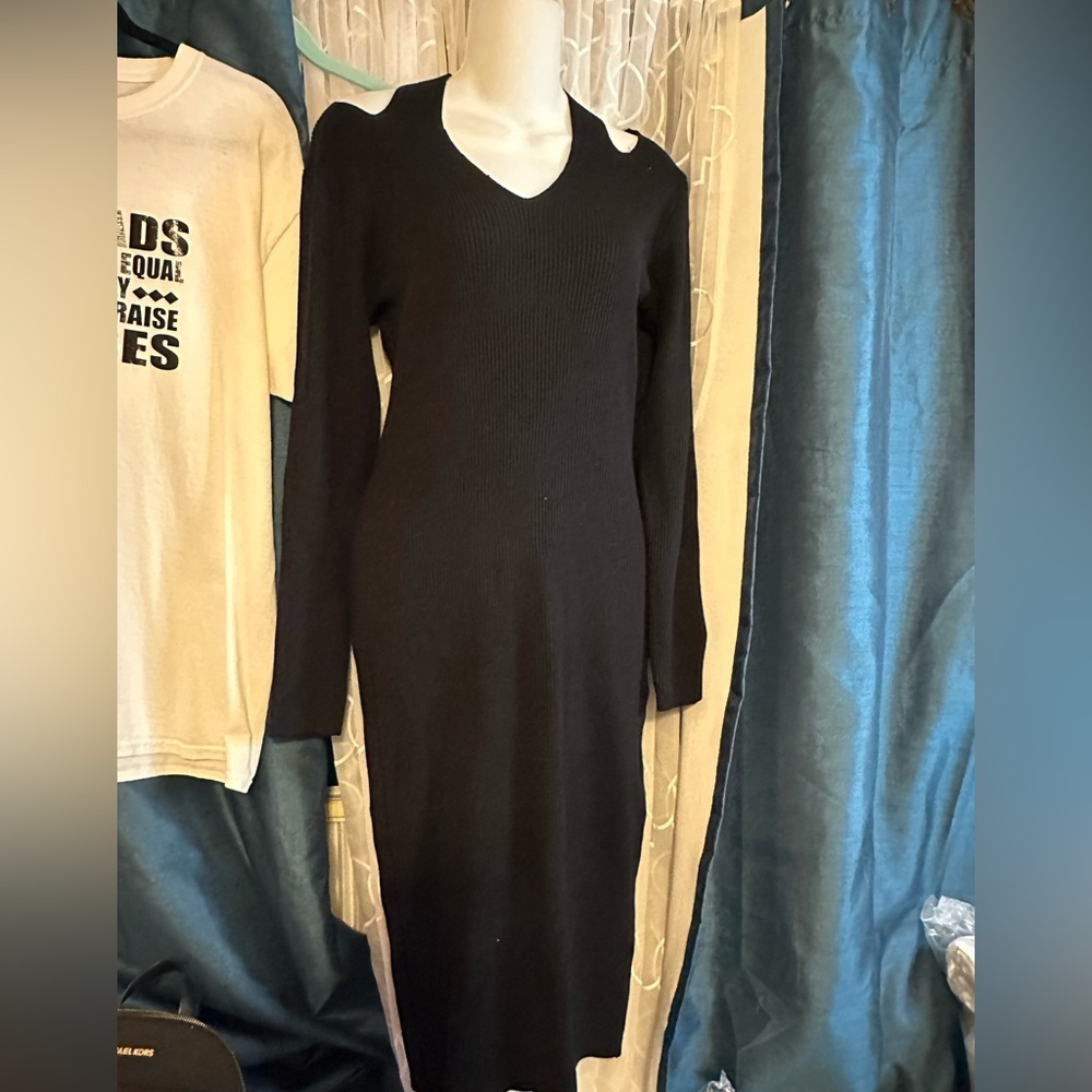 Almost Famous Black Long Sleeve Midi Dress with criss cross in back